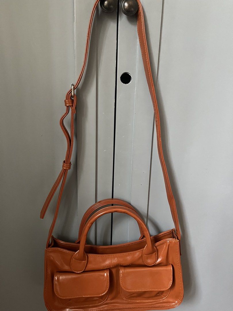 STRAIGHTFORWARD Brown Crossbody Bag (Category: Cross-body Bags) located in Las Pinas. Submitted by limcmc (Listing ID 1464607193, Image 1). Description: ‼️ NEVER USED. 🚫 Tag/s RFS: Decluttering MOP: Gcash & BDO (NO REFUNDS) Shipping: Shouldered by the buyer (gogoexpress, j&t, lalamove) ✨ DM me for more inquiries!.