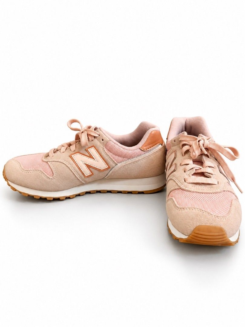 New balance 327 pink (Category: Sneakers) located in Manila. Submitted by foundbyher (Listing ID 1464740187, Image 2). Description: Slightly used but still in good condition. Well-maintained and only used a few times. No box included..