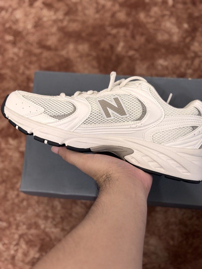 New balance 530 (Category: Casual Shoes) located in Taguig. Submitted by kai.exe (Listing ID 1464710959, Image 2). Description: Newbalance 530 (Cream white) Size 43 US, 9.5 Euro Brandnew and original Open for nego .