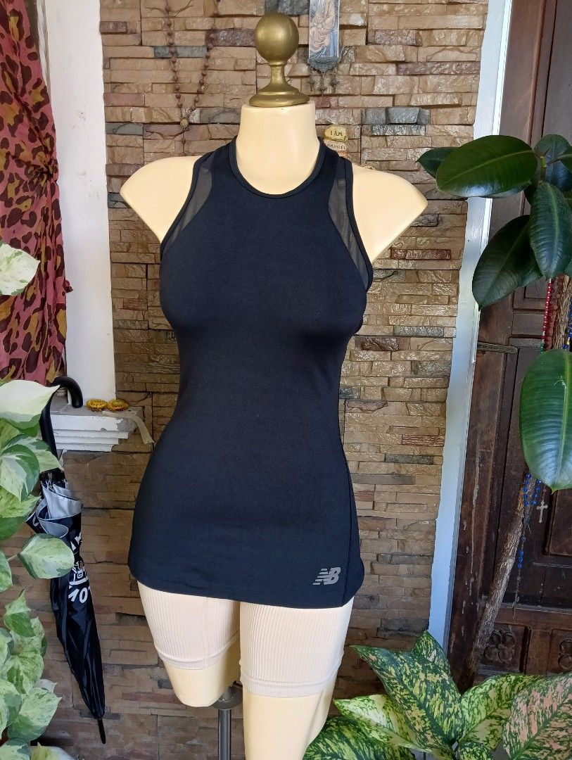 New Balance Tank Top (Category: Activewear) located in Rizal. Submitted by timeless_shop (Listing ID 1464628981, Image 3). Description: 🔥 ORIGINAL New Balance Black Tank Top - Racerback Mesh 📏 Length: 23 inches 📏 Width: 13 inches lay flat 👗 Size: Fit Small Frame 🎨 Color: Black - buo pa, hindi kupas! ✂️ Style: Racerback Tank - Mesh detailing sa likod at gilid! 💯 Condition: 10/10 Good Condition - Like New Almost! ✨ 🎨 Color Rate: 10/10 - Itim
