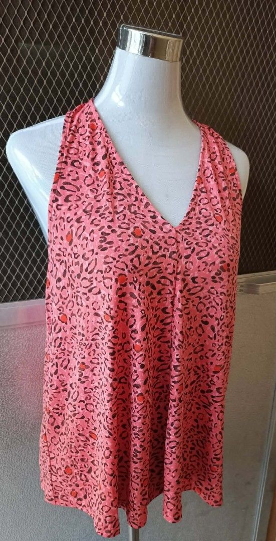 Next Leopard Print V-Neck Halter Top Size 14 (Category: Sleeveless) located in Cebu City. Submitted by violacloset (Listing ID 1464583858, Image 2). Description: Measurements: length: 28 width: 18 1/2 stretchable.