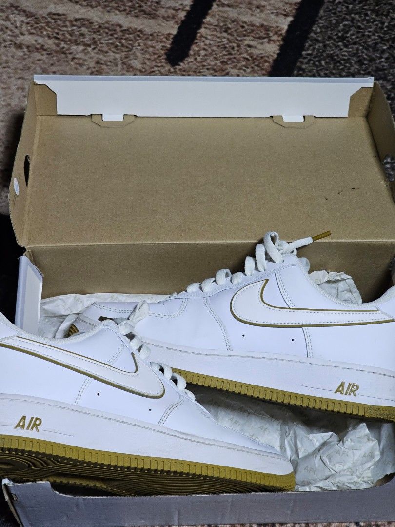 Nike Air Force 1 Low '07 (Category: Casual Shoes) located in Manila. Submitted by jannnoskiii (Listing ID 1464655667, Image 2). Description: Used for international travel lang tas di na nagamit ulit Nego pa Manila area.