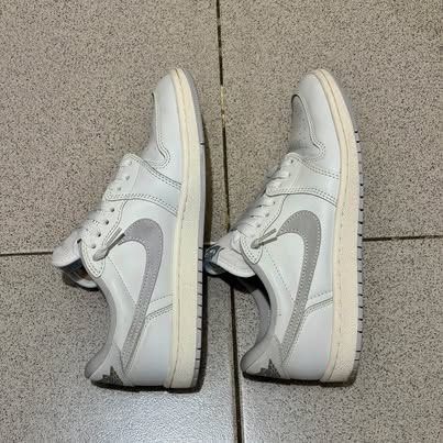 Nike Air Jordan 1 (Category: Sneakers) located in Makati City. Submitted by jioannguison (Listing ID 1464587042, Image 3). Description: Jordan 1 Retro Low ‘85 Neutral Grey Size 8.5 US Men P6,000 nego.