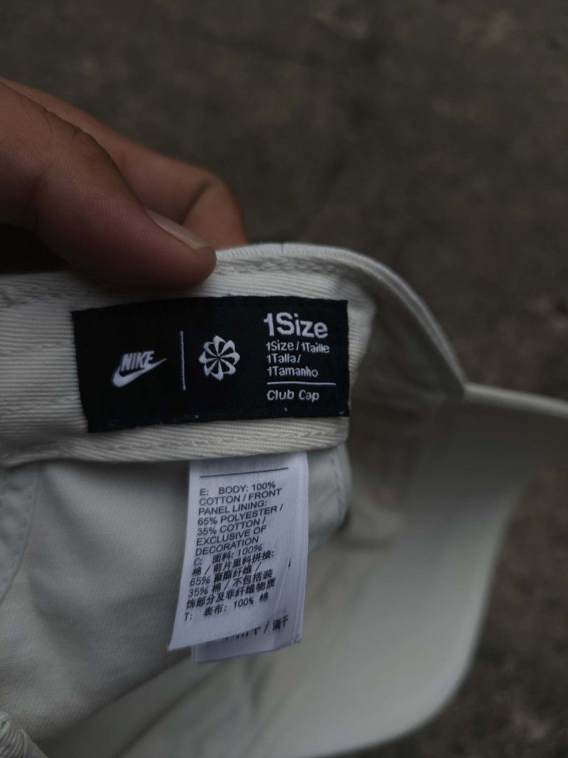 Nike Cap (Category: Activewear) located in Tubod. Submitted by leonardflores01 (Listing ID 1464689088, Image 2). Description: +sf.
