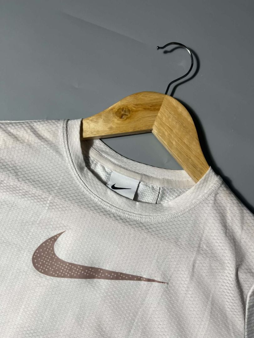 NIKE DRI FIT (Category: Blouses) located in General Santos City (Dadiangas). Submitted by arjay_genita (Listing ID 1464768976, Image 2). Description: Nike Dri Fit ‼️Size Small (18/21) ‼️Excellent condition ‼️Color rate 9.5./10 ‼️NEED WASH.