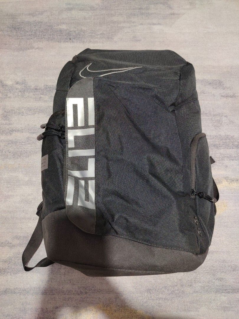 Nike Elite Pro (Category: Backpacks) located in Dagupan City. Submitted by gandita.28 (Listing ID 1464599937, Image 1). Description: Nike Elite Pro Basketball Bagpack with minor issue not noticeable needs stitching but over all excellent condition.