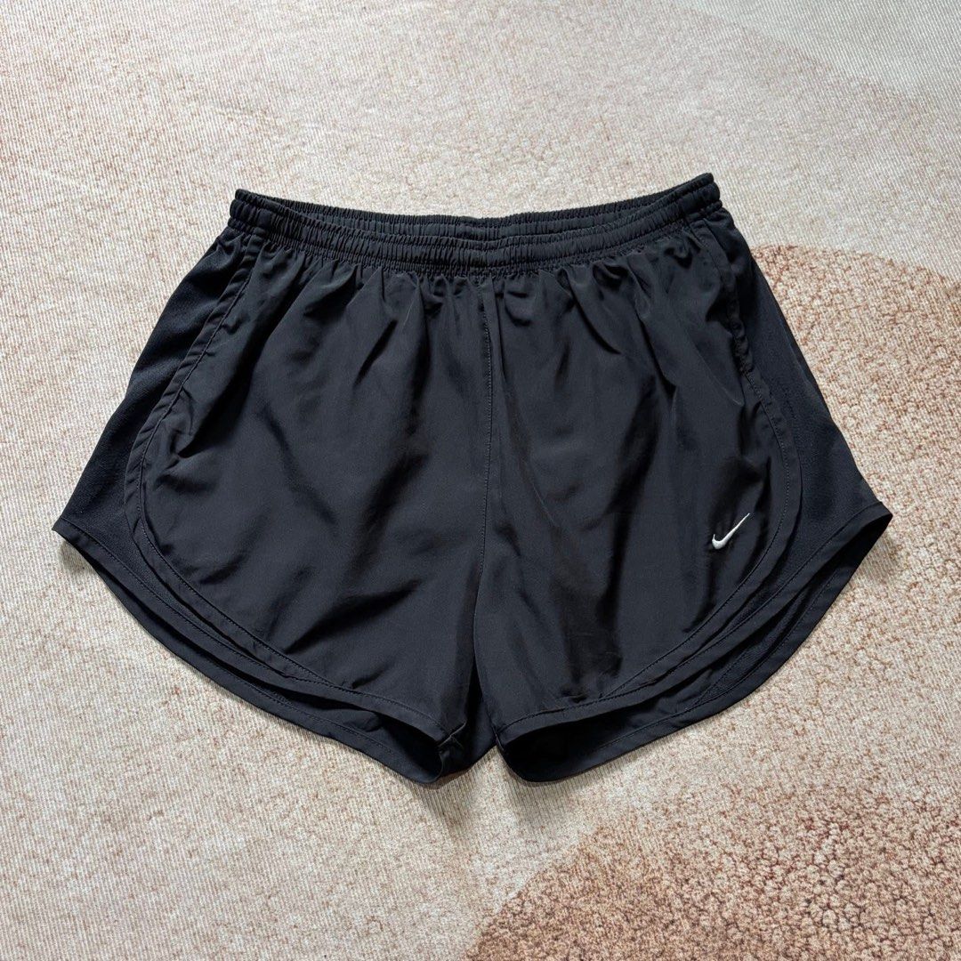 Nike embroid logo (Category: Activewear) located in Manila. Submitted by justin.jeyeneyshop (Listing ID 1464716263, Image 1). Description: W28-34 L14 With inner, pocket Embroid .