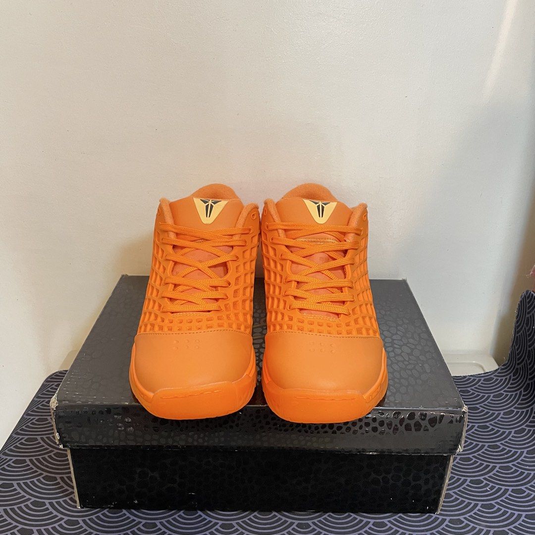 Nike Kobe 3 Protro Brunson (Category: Sneakers) located in Manila. Submitted by bads0824 (Listing ID 1464640786, Image 3). Description: Kobe 3 Low Protro “Brunson” Size 8.5 mens/ 42 eu Brandnew with box Loc: Indang, Cavite.