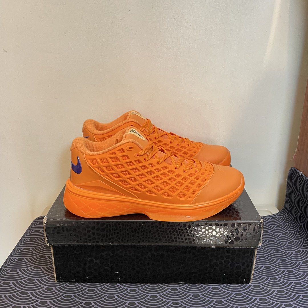 Nike Kobe 3 Protro Brunson (Category: Sneakers) located in Manila. Submitted by bads0824 (Listing ID 1464640786, Image 2). Description: Kobe 3 Low Protro “Brunson” Size 8.5 mens/ 42 eu Brandnew with box Loc: Indang, Cavite.