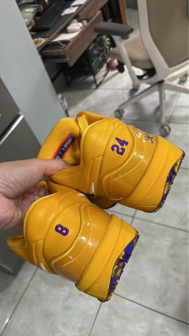Nike Kobe IV GS (Category: Sneakers) located in Angono. Submitted by liza_abrenica (Listing ID 1464686318, Image 2). Description: Lady owned Size 8.5wmns/7y.