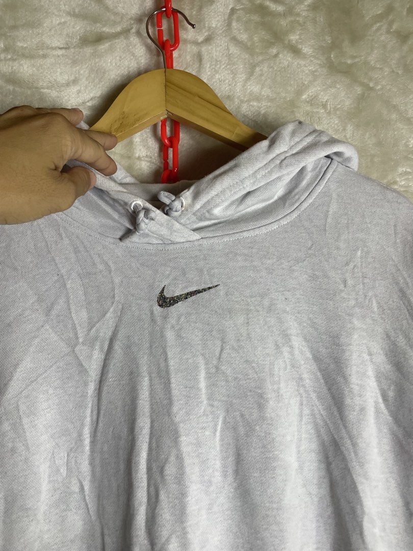 Nike midswoosh (Category: Coats, Jackets and Outerwear) located in Molave. Submitted by ikong_thrift07 (Listing ID 1464605161, Image 2). Description: .