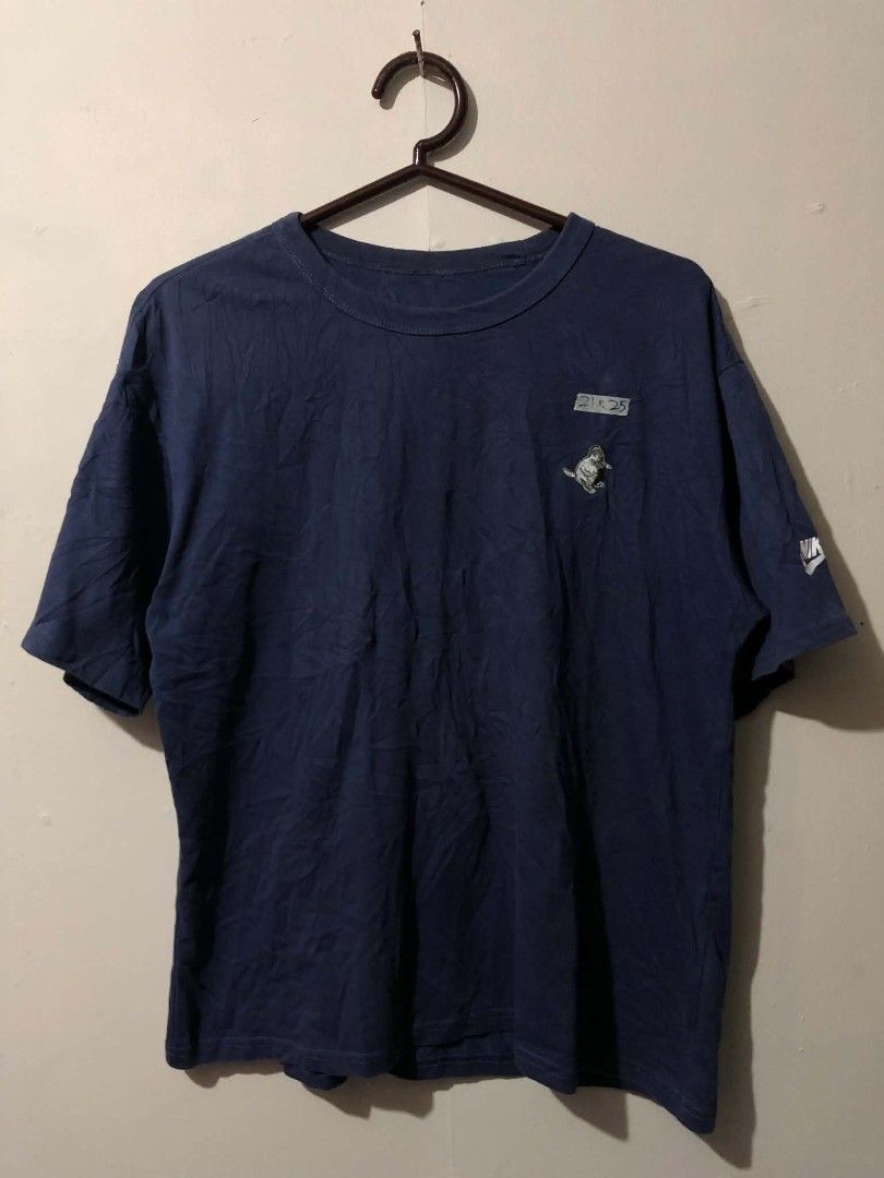 Nike Oregon Shirt (Category: Tshirts & Polo Shirts ) located in Pasig City. Submitted by geloangelo17550 (Listing ID 1464752882, Image 3). Description: Authentic Excellent condition Medium Fit No issue wash lang.