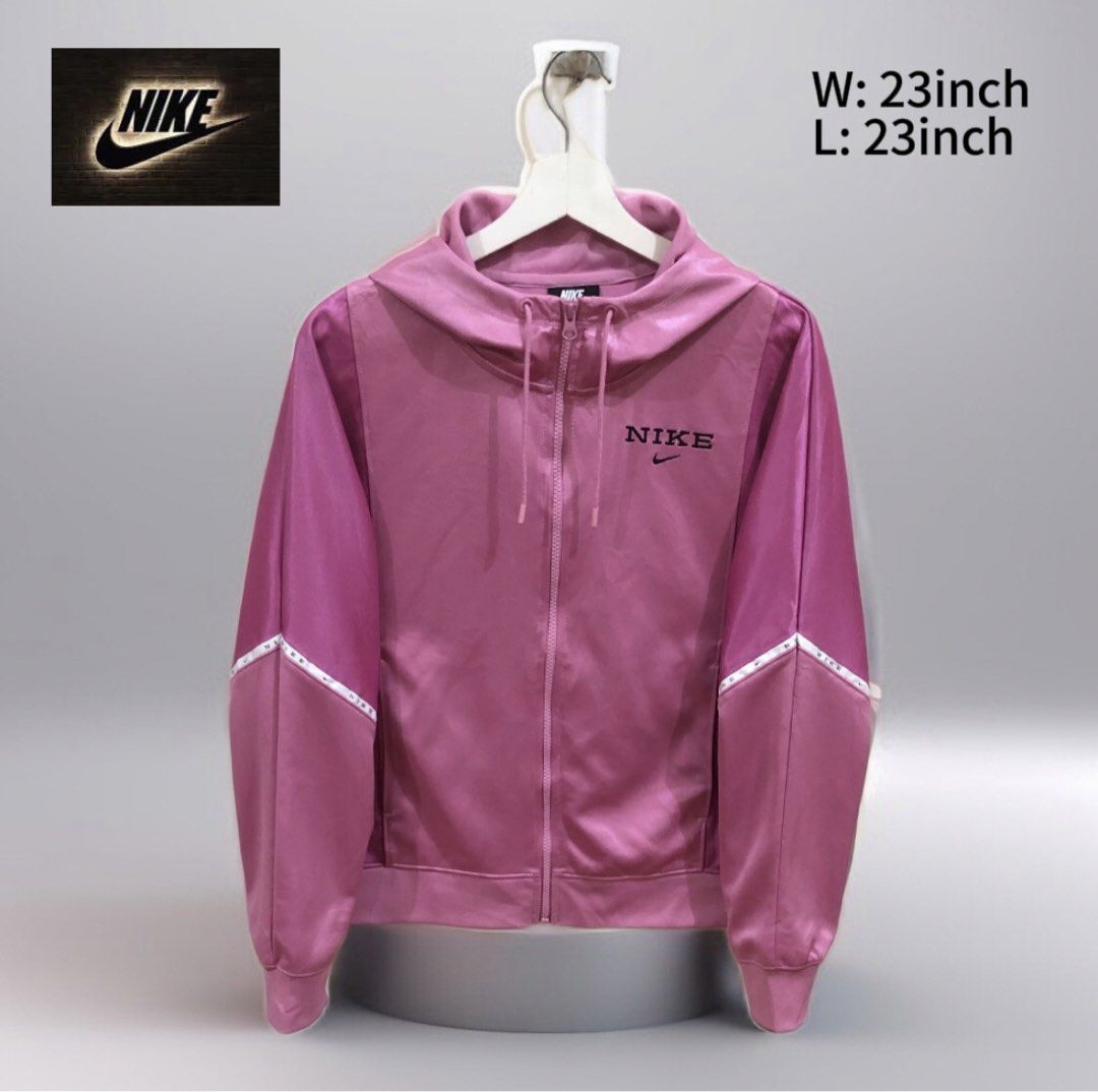 Nike Pink Jacket (Category: Coats, Jackets and Outerwear) located in Oas. Submitted by alithrifthunter (Listing ID 1464633628, Image 1). Description: .