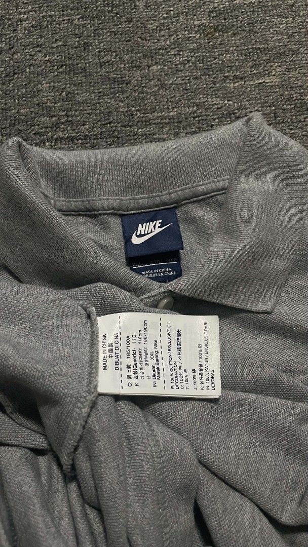 Nike Polo shirt (Category: Tshirts & Polo Shirts ) located in Manila. Submitted by jusss121 (Listing ID 1464594598, Image 3). Description: XXL on tag 23 Width 29 Length 9.5/10 Color rate (color may vary due to lightnings) Excellent condition No issue PM/DM 💌.