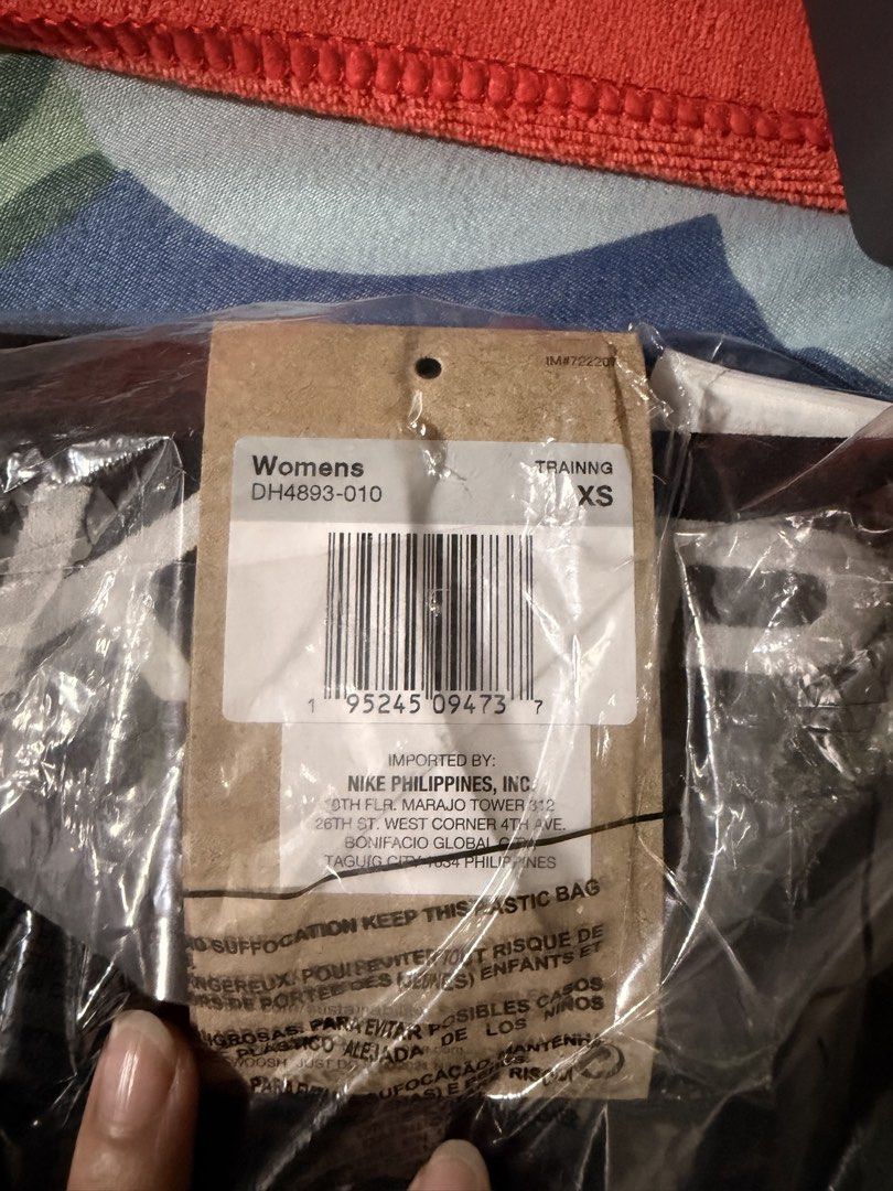 Nike Pro Black 3” (Category: Activewear) located in Las Pinas. Submitted by mikokichi (Listing ID 1464676621, Image 2). Description: - Nike Pro Women's Training Shorts - Size: XS - ₱850 (NEGOTIABLE) - Brand new, still in the packaging .