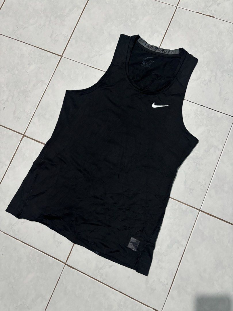 Nike Pro Compression Shirt (Category: Activewear) located in Patnongon. Submitted by lukisthriftz (Listing ID 1464572468, Image 1). Description: 18x27 S-M Stretchable Good as new Complete tags .