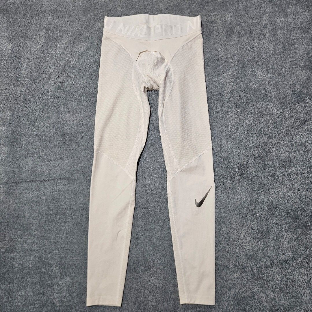 Nike pro hypercool compression tights (Category: Joggers) located in Baguio. Submitted by fadexquisite (Listing ID 1464693997, Image 1). Description: Nike pro hypercool compression tights Size med on tag Waist 26-30inch Length 36inch Rise 11inch Inseam 26inch Leg opening 4inch Excellent condition 700 plus ship fee.