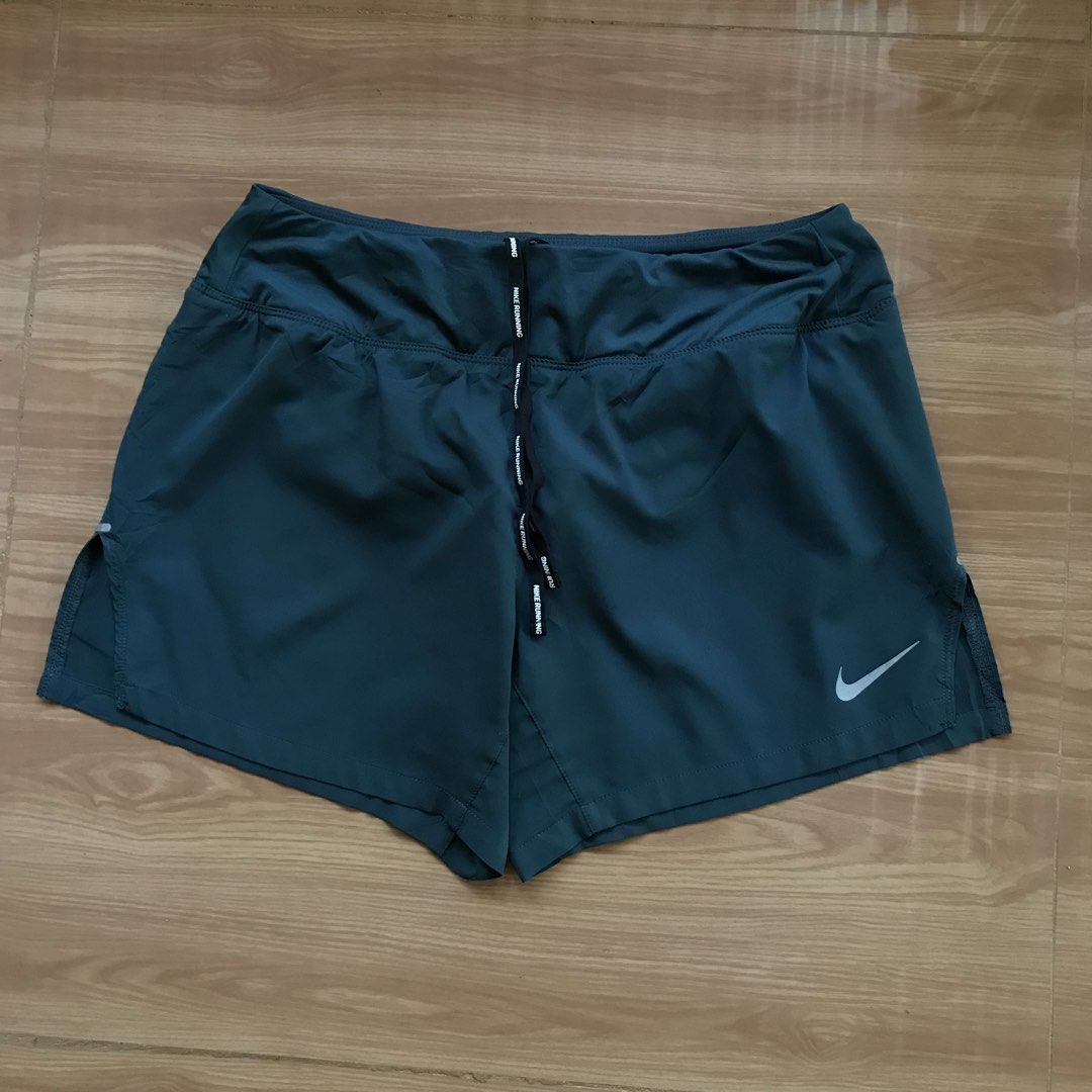 Nike Running Short (Category: Babies & Kids Fashion) located in Cebu City. Submitted by whytruekoy (Listing ID 1464607353, Image 2). Description: Nike Running Short Authentic Size small Excellent.