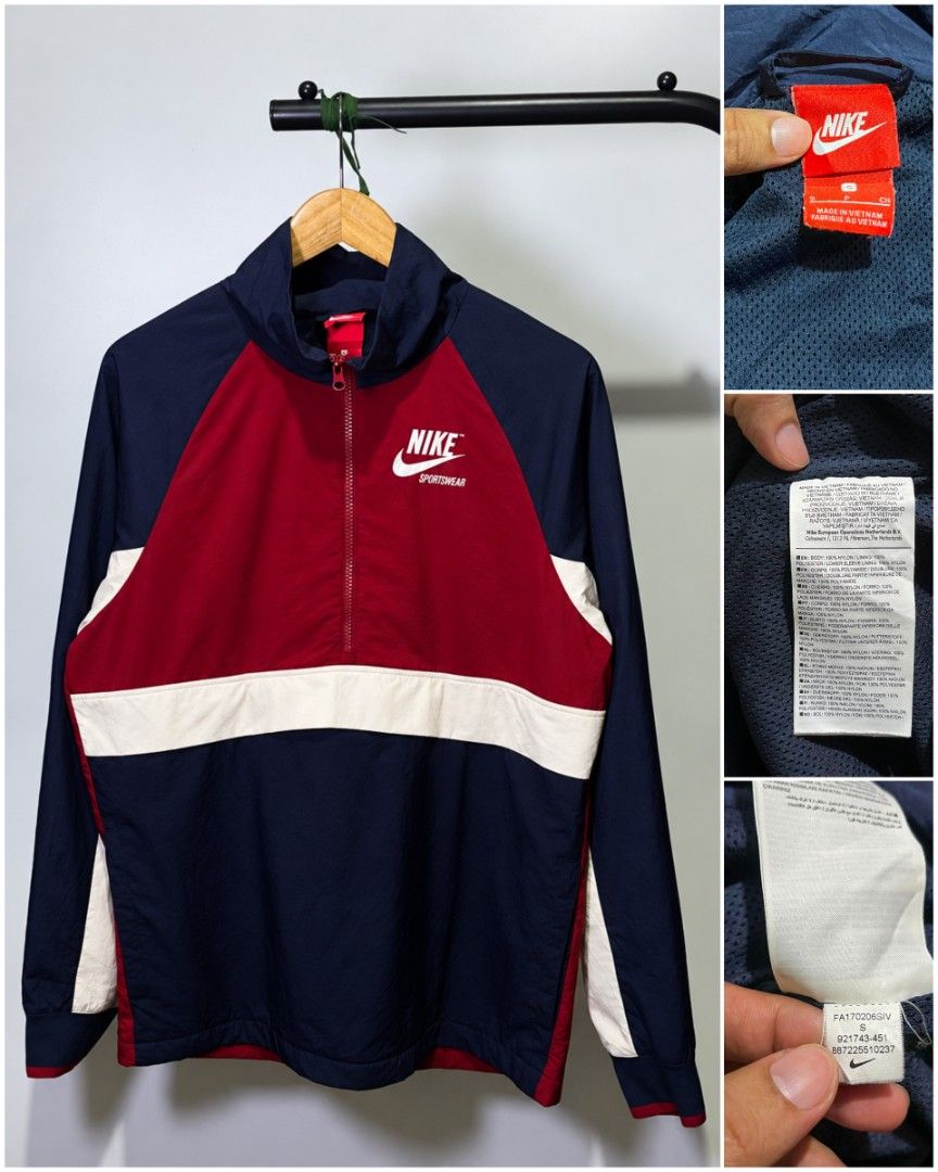 NIKE SPORTSWEAR HALF ZIP JACKET (Category: Coats, Jackets and Outerwear) located in Davao. Submitted by nmd.archives (Listing ID 1464600528, Image 1). Description: Small on tag 21 x 29 (fits medium) Color rate and condition: 10/10 No issue.