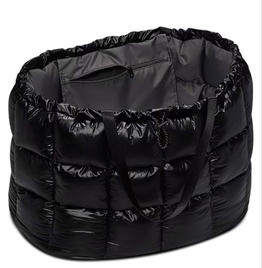 Nike Sportswear Puffle Bag (Category: Tote Bags) located in Quezon City. Submitted by francine.cajilig (Listing ID 1464632693, Image 3). Description: - Brand New, Never Used - Extra Large Tote (60L) - purchased via nike app rfs: the bag is too big for me mop: bdo/unionbank mod: can sdd or jnt.