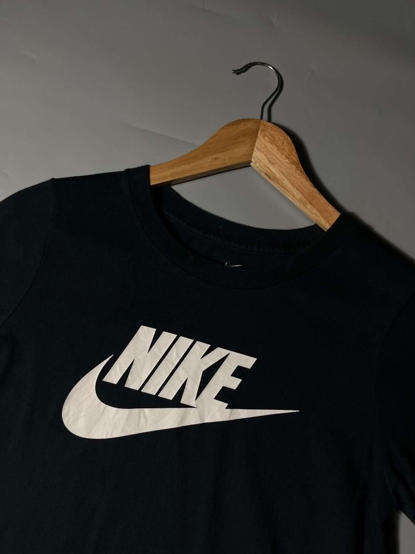 NIKE TEE FOR WOMEN (Category: Blouses) located in General Santos City (Dadiangas). Submitted by arjay_genita (Listing ID 1464769207, Image 2). Description: Nike Tee (Cotton) ‼️Size Small (17/23) ‼️Excellent condition ‼️Color rate 9.5./10 ‼️No issue.