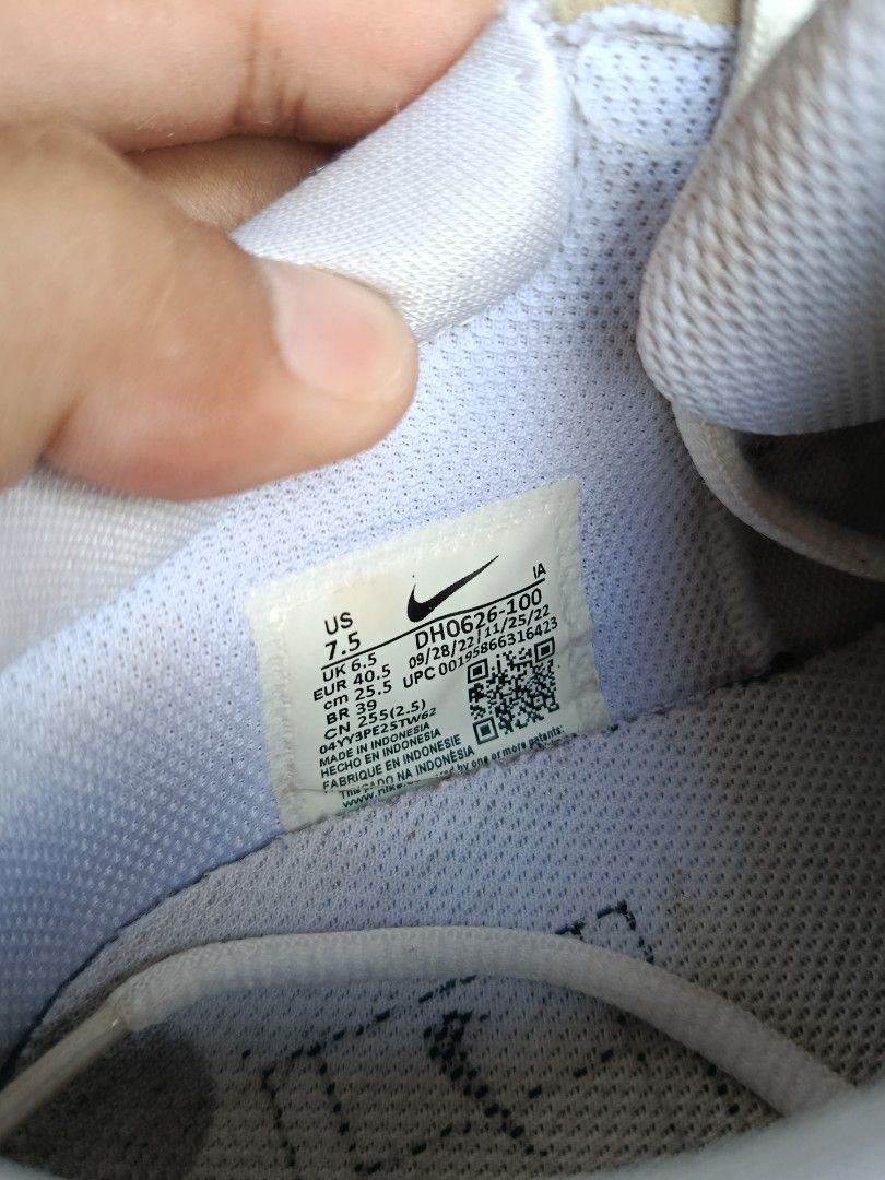 NIKE TENNIS SHOES (Category: Announcements) located in Dagupan City. Submitted by rodolfo_b (Listing ID 1464617194, Image 3). Description: .