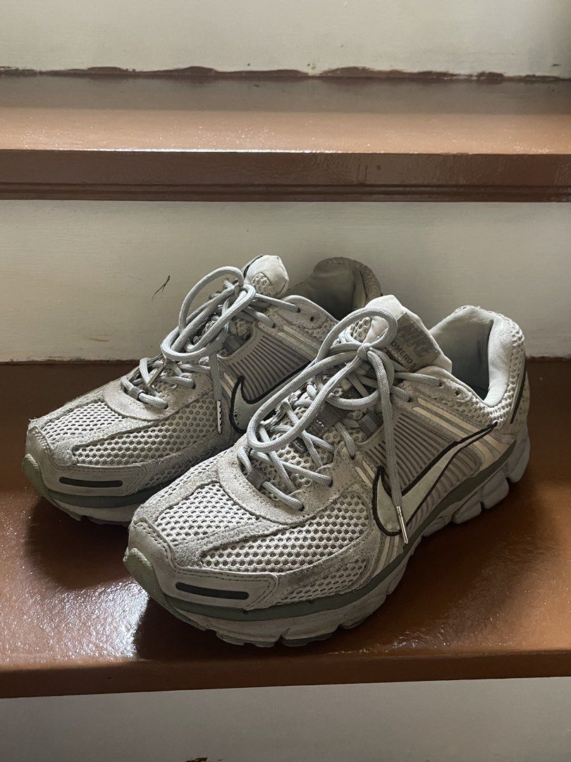 Nike Vomero 5 7M (Category: Sneakers) located in Paranaque City. Submitted by smconsul (Listing ID 1464648617, Image 1). Description: - Authentic Nike Vomero 5 7M Good condition Loc: Las Pinas J&T, lalamove, grab .
