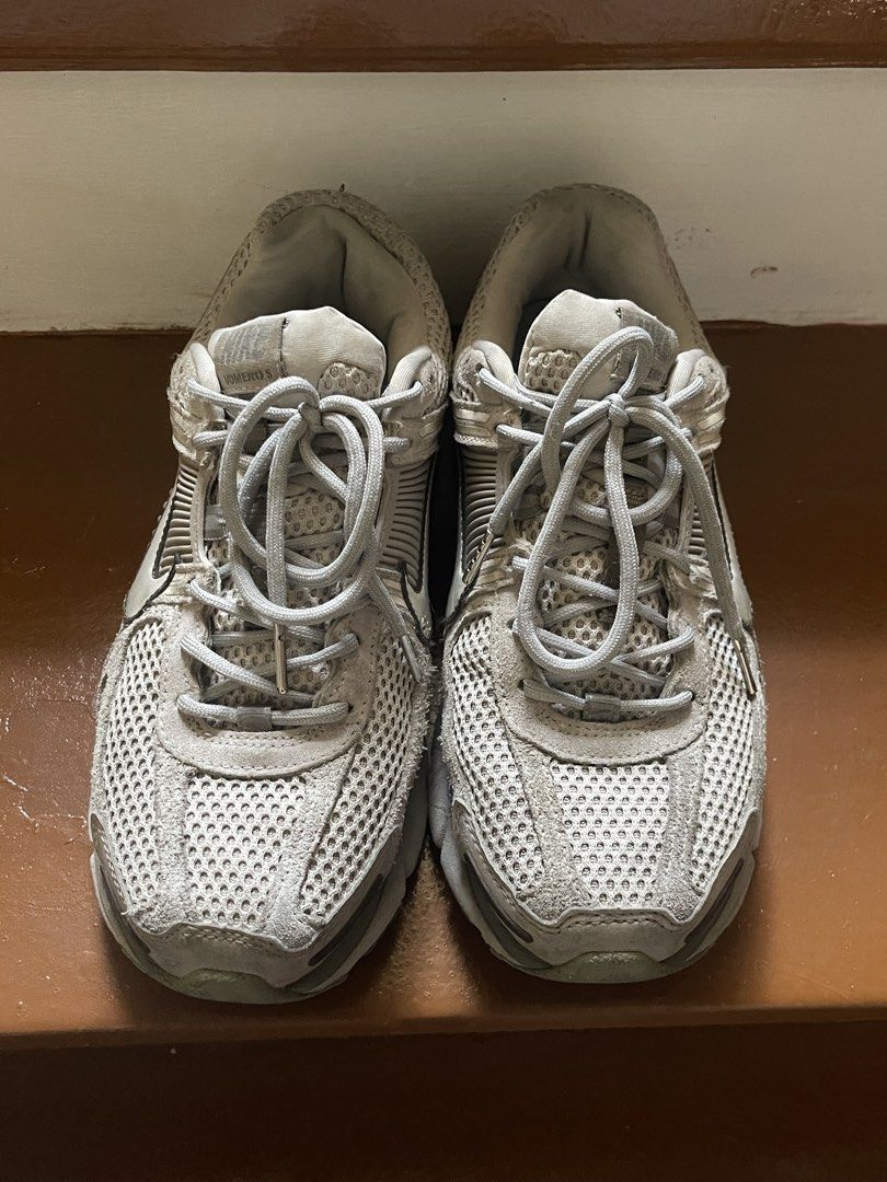 Nike Vomero 5 7M (Category: Sneakers) located in Paranaque City. Submitted by smconsul (Listing ID 1464648617, Image 2). Description: - Authentic Nike Vomero 5 7M Good condition Loc: Las Pinas J&T, lalamove, grab .