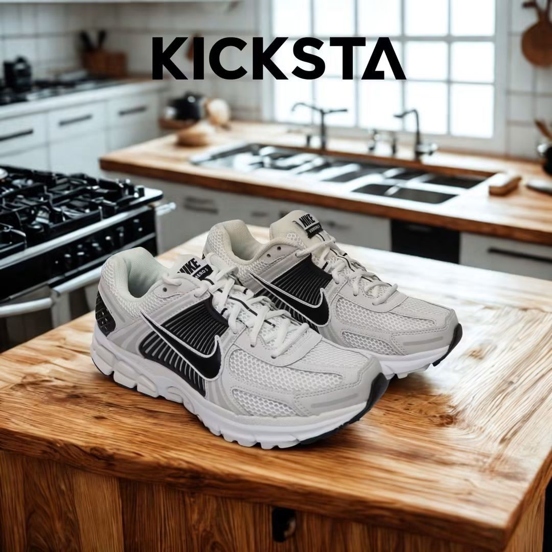 Nike Vomero 5 FB9149 101 Panda (Category: Casual Shoes) located in Pasig City. Submitted by edie_boy25.27312 (Listing ID 1464605808, Image 2). Description: "🔥 Nike Vomero 5 FB9149 101 Panda 🔥 SIZES AVAILABLE : 🚹 6.5US - 9US Men 🚺 8W - 10.5W Women 💸 SRP : Php 8,895 💰 Our Price : Php 6,495 💯Every item we sell is 100% Legit, Original and Authentic ✨ 📦 🚚 We ship nationwide across the Philippines. For further assistance, feel free to message 