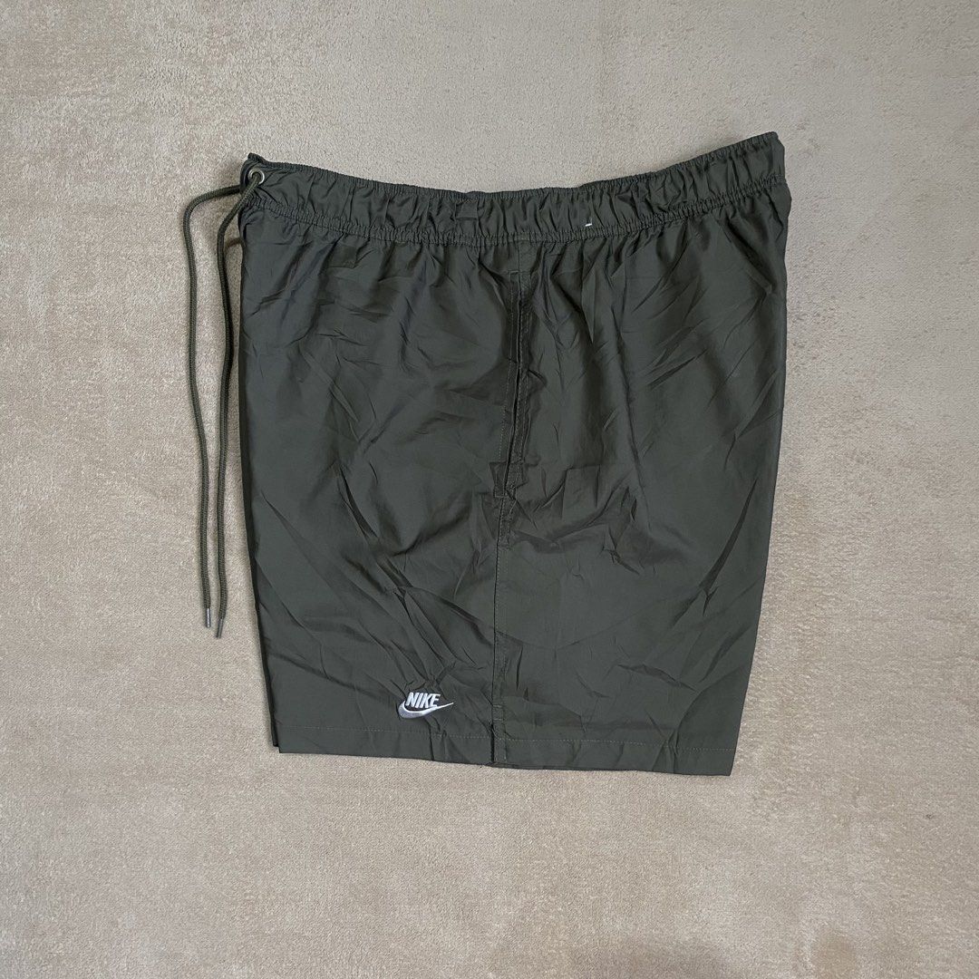 Nike Woven (Category: Activewear) located in Polomolok. Submitted by larnel27 (Listing ID 1464725151, Image 2). Description: -Waist 34-40 - Length 18 - Color rate 9.8 (Army green) - No flaws.