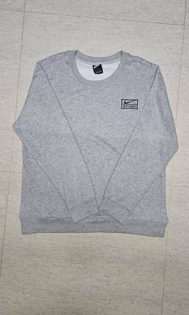 NIKE X STUSSY (Category: Coats, Jackets and Outerwear) located in Dipolog. Submitted by marcs_thrift (Listing ID 1464609574, Image 1). Description: NIKE X STUSSY 22x27 NO ISSUE FLAWLESS AS NEW off but COMPLETE TAGS.