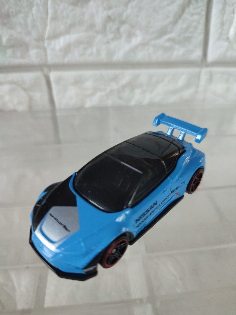 Nissan leaf nismo rc_02 (Category: Vehicle & Diecast Models) located in Narvacan. Submitted by jigger85 (Listing ID 1464589231, Image 2). Description: mint condition loc. ilocos sur can ship thru JNT or LBC.