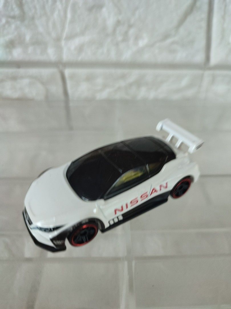 Nissan leaf nismo rc_02 (Category: Vehicle & Diecast Models) located in Narvacan. Submitted by jigger85 (Listing ID 1464589449, Image 2). Description: mint condition loc. ilocos sur can ship thru JNT or LBC.