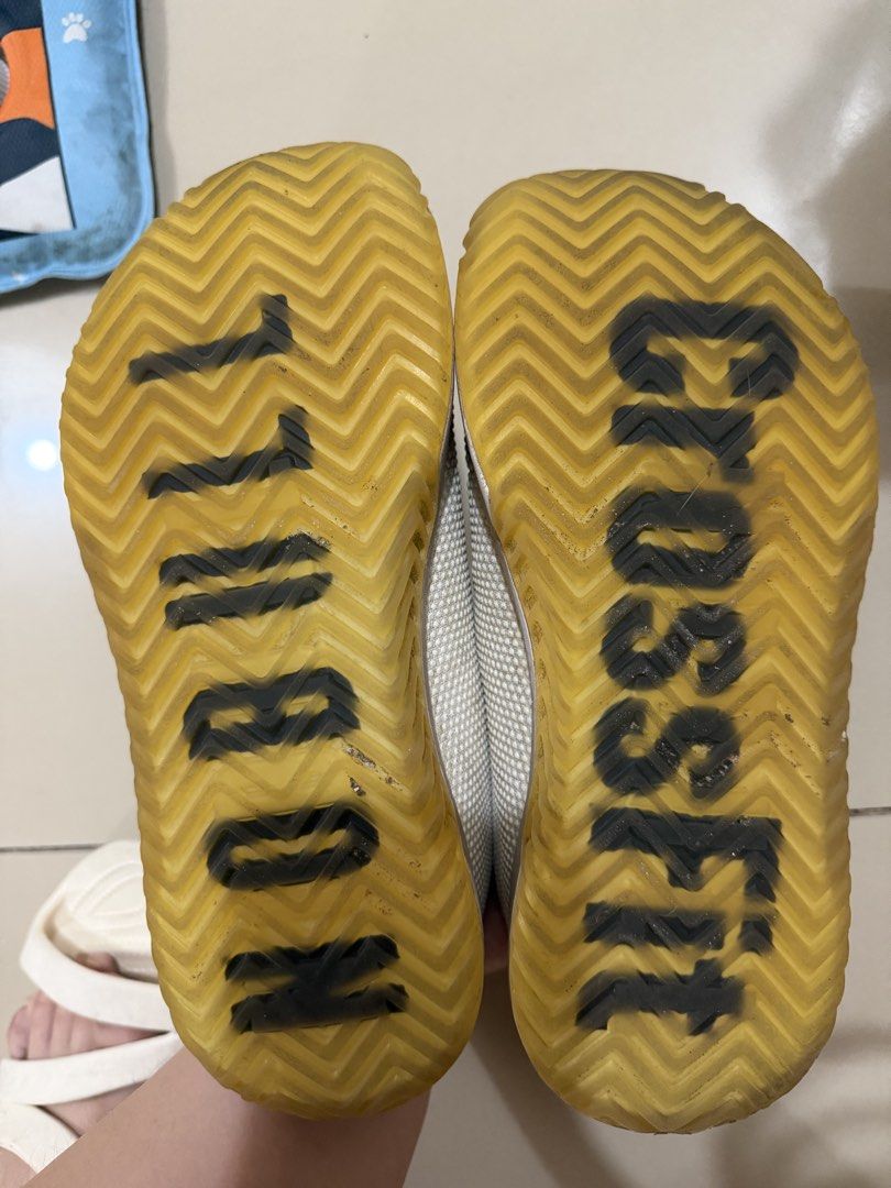 NOBULL CrossFit Women’s US 8 (Category: Sneakers) located in San Juan City. Submitted by hanyteeyu (Listing ID 1464586643, Image 3). Description: - White NOBULL trainers - still good for wods / workouts - Ideal for CrossFit and gym workouts/ body building.