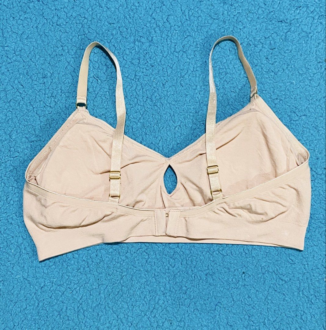 Nude Bamboo Nylon Spandex Wireless Bra with Front Keyhole (Category: Undergarments & Loungewear) located in Bacolod City. Submitted by bravefire_3fe6dd (Listing ID 1464734715, Image 2). Description: - Color: Nude - Material: Soft bamboo, nylon, and spandex blend for all-day comfort - Support: Wireless design with back hook and eye closure - Features: Adjustable straps and a cute front keyhole cutout - Care: Tagged with complete material compositi