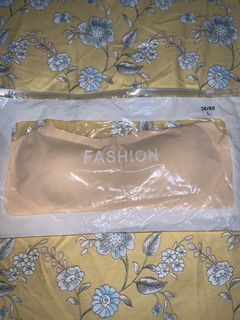 (Category: ) located in . Submitted by laisprettyntrendy (Listing ID 1464727397, Image 1). Description: .