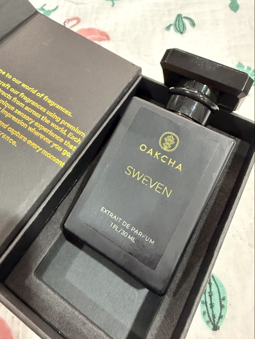 Oakcha Sweven Extrait de Parfum (Category: Fragrance & Deodorants) located in Quezon City. Submitted by beautycallph (Listing ID 1464637467, Image 1). Description: Bought from US website crafted from new york It is an Extrait perfume meaning more than oil than an EDP perfume so it stays long. It may be strong at first but it lasts when it settles. Sprayed like 10x im a perfume collector but I am moving house so I need extra funds .