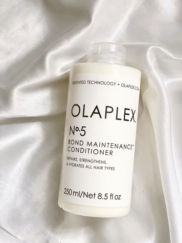 Olaplex No. 5 Bond Maintenance Conditioner 250ml (Category: Hair) located in Caloocan City. Submitted by goldendeer.a81a9f (Listing ID 1464629754, Image 1). Description: - Olaplex No. 5 Bond Maintenance Conditioner - Size: 250ml / 8.5 fl oz - Benefits: Repairs, strengthens, and hydrates hair - Suitable for: All hair types - Features: Patented Olaplex technology.