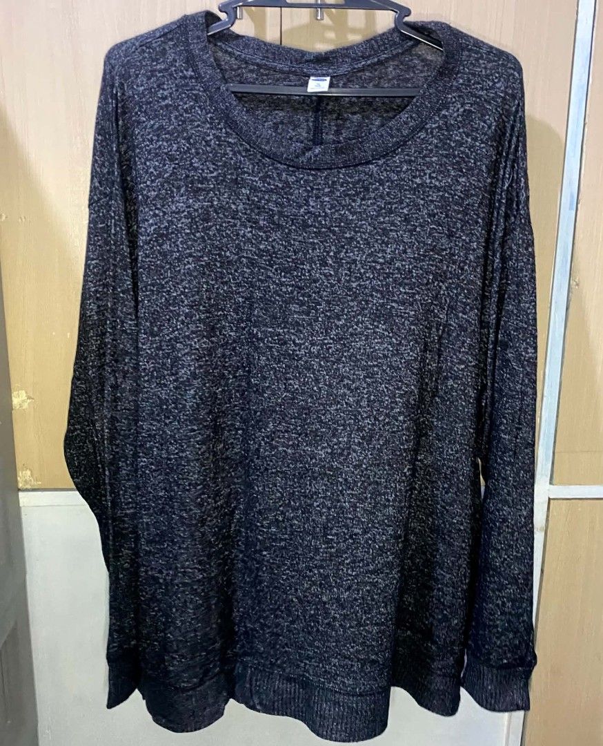 Old Navy (Category: Hoodies) located in Las Pinas. Submitted by modemnl (Listing ID 1464737402, Image 1). Description: Size: 2XL | Color: Acid Gray Soft and comfortable Old Navy men's pullover in a cool acid gray shade. A simple and versatile everyday piece that’s perfect for casual outfits and easy layering. -Soft, comfortable fabric -Easy to pair with jeans, shorts, or joggers -Great for everyday casual wear and layering.