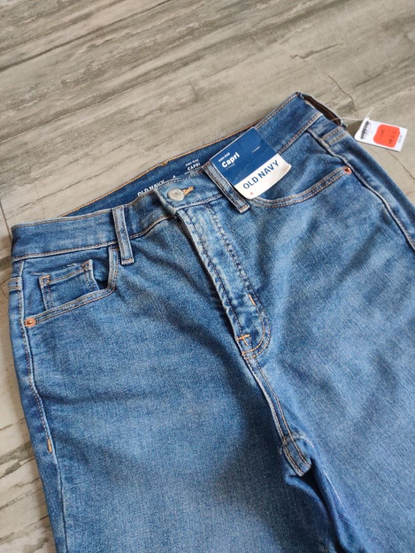 Old Navy Capri Jeans - Size 26 (Category: Jeans) located in Dasmarinas. Submitted by acesteve (Listing ID 1464644776, Image 3). Description: Size in inches: 26 waist 28 length 17.5 inseam 6.5 leg hole Brand new condition No issues or alterations Loc: Dasma Cavite MOP: Gcash.