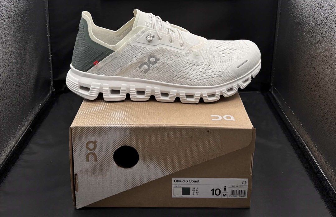 ON Cloud 6 Coast White Running Shoes US 10 (Category: Sneakers) located in Kabankalan. Submitted by mad_zillaaa (Listing ID 1464617754, Image 2). Description: - ON Cloud 6 Coast running shoes - Color: ivory/olive - Size: US 10 - Includes original box - Ideal for running and everyday wear - Features: Lightweight and comfortable - 💯 original.