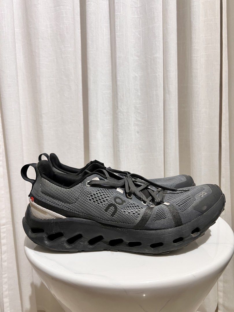 ON Cloudsurfer Tail (Category: Sneakers) located in Cebu City. Submitted by cgdeclutters (Listing ID 1464590361, Image 3). Description: .