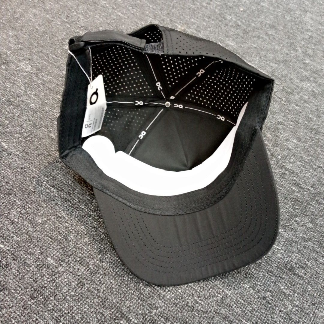 On Running Cap Black Perforated Mesh (Category: Caps & Hats) located in Manila. Submitted by pablopresk0. (Listing ID 1464660490, Image 3). Description: - Brand: On Running - Color: Black - Features: Perforated mesh panels for breathability, adjustable strap at the back Manila location📍 Excellent condition✅ Pm if interested📩 .