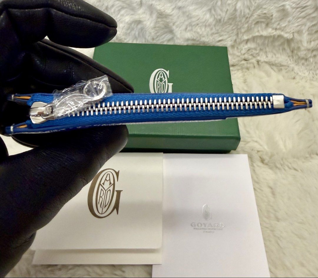 *ONHAND!* Authentic Goyard Cobalt Bleu Multipocket Cardholder (Category: Luxury Bags & Wallets) located in Manila. Submitted by mrsmdxbseller (Listing ID 1464589940, Image 3). Description: .