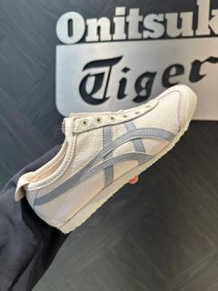(Category: ) located in . Submitted by pickplanet_sneaker_shirt (Listing ID 1464760418, Image 1). Description: .