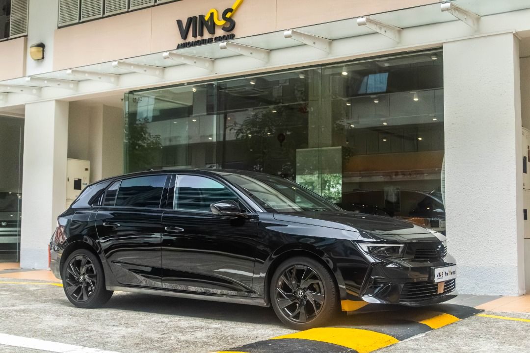 Opel Astra 1.2A Turbo Auto (Category: Used Cars) located in Singapore. Submitted by vinsautogroup (Listing ID 1464640422, Image 1). Description: Vehicle Features: Reliable hatchback 1.2l turbo. 3-cylinder in-line 12-valve turbocharged. Producing 129bhp 230nm transmission 8-speed (a). Fuel consumption 18.9km/l Accessories: Auto headlight. LED headlight/DRL. Keyless entry/start/stop. Wireless charging/Bluetooth apple/andriod car play. 360 Â° camera
