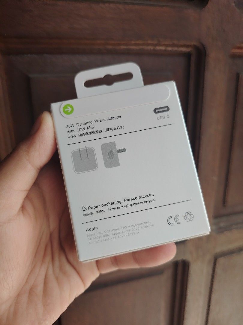 Original apple 40w dynamic 60w max Usb-C adapter fast charging (Category: Cables & Adaptors) located in Makati City. Submitted by emmah40089 (Listing ID 1464575082, Image 2). Description: Apple charger 40w Dynamic 60w max Usb-C power adapter iPhone 16 ,17, 18 MODE OF PAYMENT ✅COD ✅GCASH ✅PAYMAYA VIA LALAMOVE, GRAB OR U CAN BOOK YOUR OWN RIDER TO PICK UP. 14DAYS WARRANTY AND SAME DAY DELIVERY ‼️ Pm for sure buyer 😉.