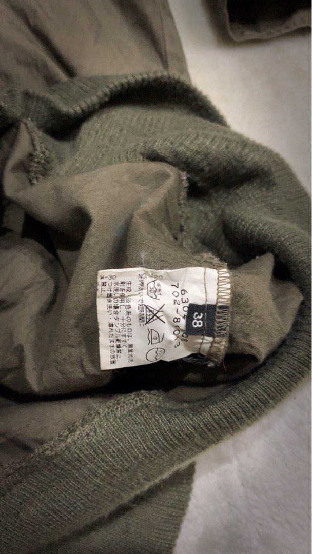 Own zone bono jacket (Category: Coats, Jackets and Outerwear) located in Aloran. Submitted by cowskin_927 (Listing ID 1464571801, Image 3). Description: Own zone bono jacket Size medium Measurement Width 17 Length 29 No flaws.