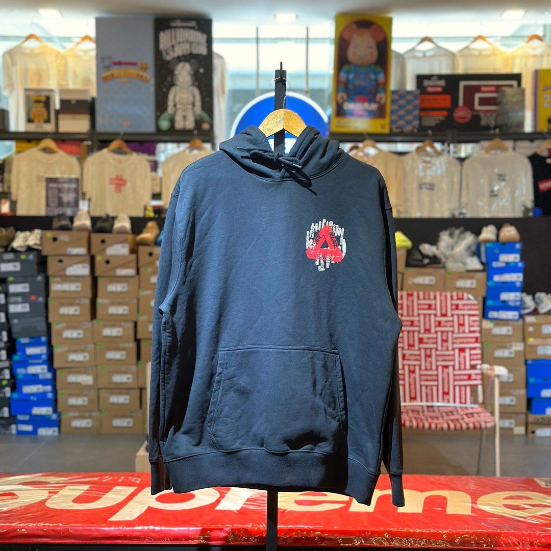 Palace Jheeze Hoodie Black (Category: Coats, Jackets and Outerwear) located in Quezon City. Submitted by inside_plug (Listing ID 1464648964, Image 2). Description: For Sale Palace Jheeze Hoodie Black - XL Brandnew Dm us to purchase.