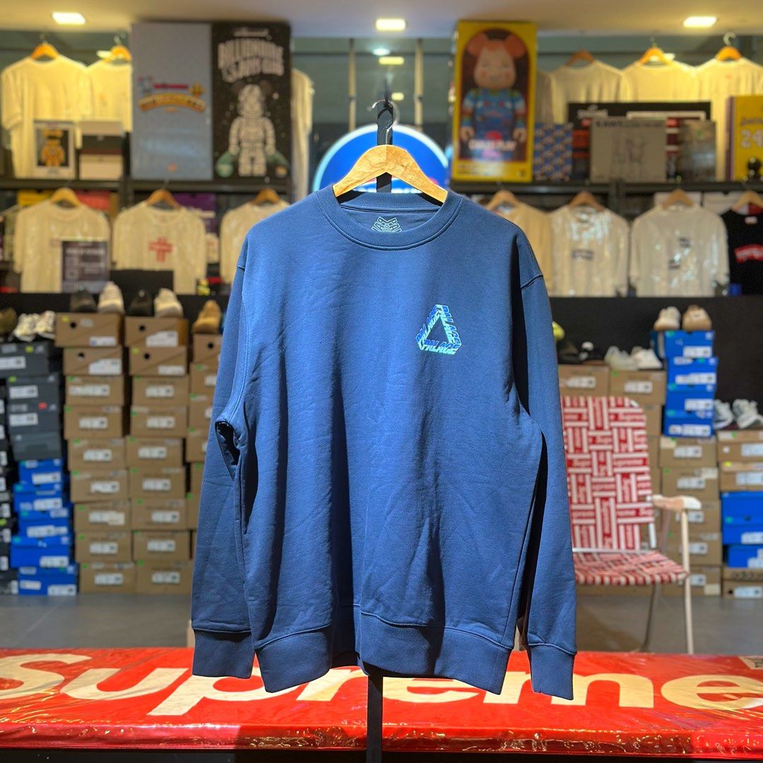 Palace Split P3 Crewneck Navy (Category: Coats, Jackets and Outerwear) located in Quezon City. Submitted by inside_plug (Listing ID 1464650332, Image 2). Description: For Sale Palace Split P3 Crewneck Navy - XL Brandnew Dm us to purchase.